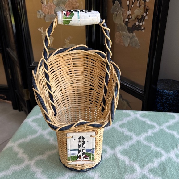 Nautical design Wicker ceramic wine bottle Basket with Handle - Picture 1 of 8